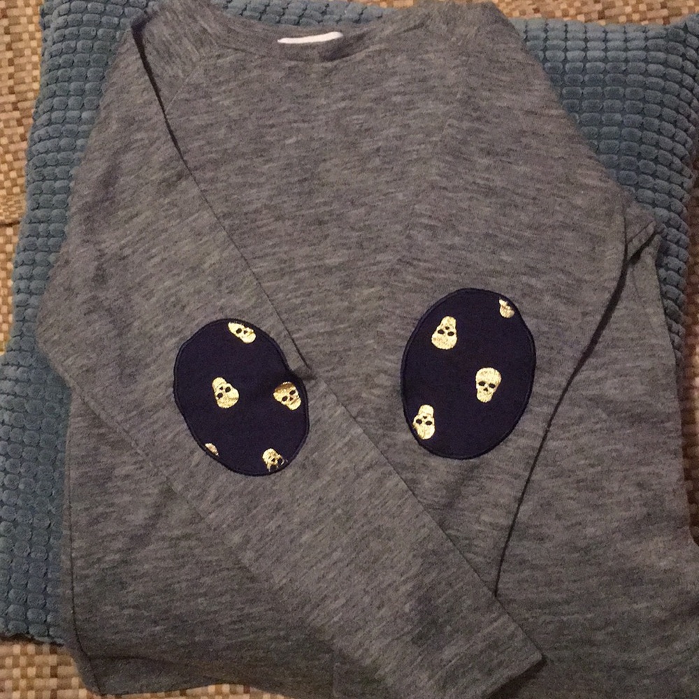 Agree2Disagree grey and skull patch sweatshirt